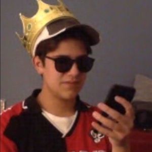 Meet your Posher, Luis